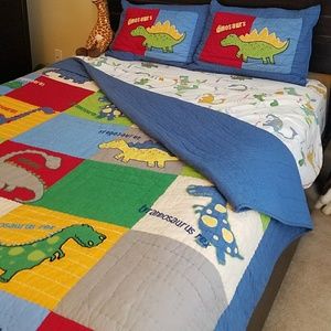 Kids bedding